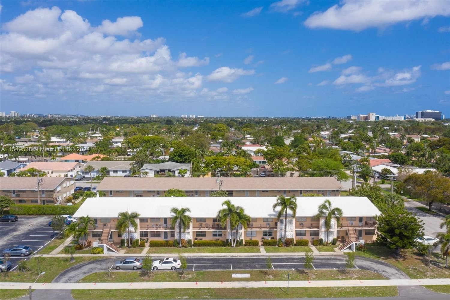 Real estate property located at 2141 56th St #105, Broward County, CARLTON TERRACE CO-OP, Fort Lauderdale, FL