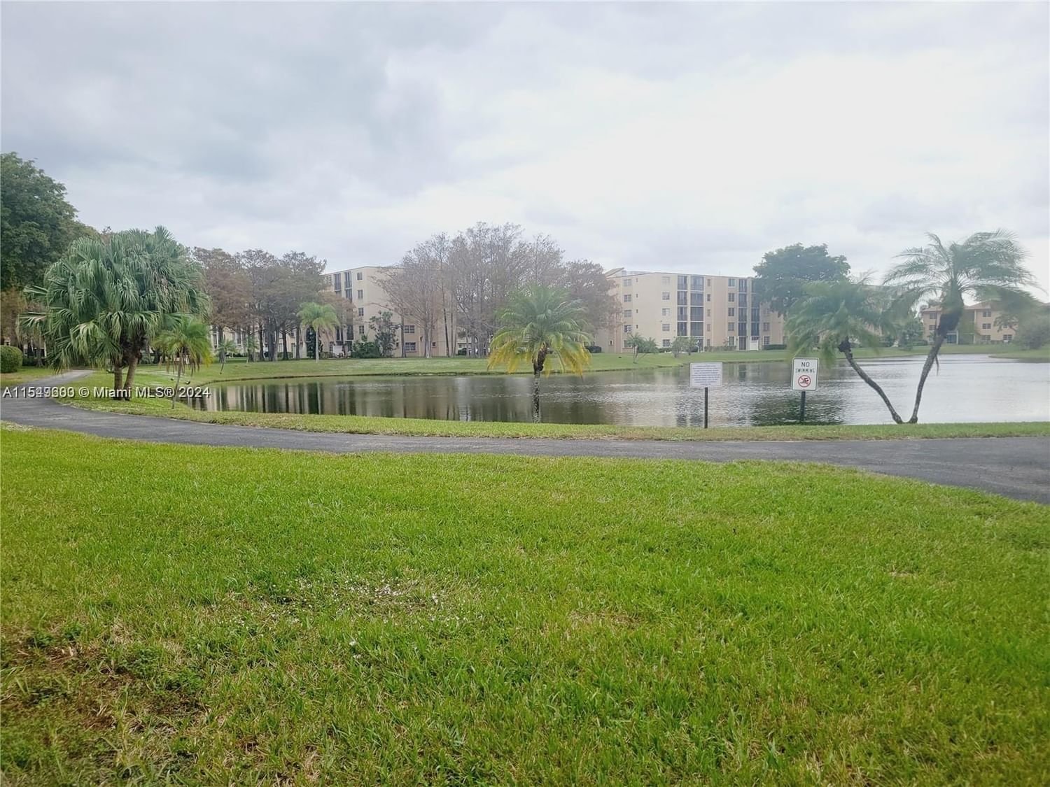 Real estate property located at 7770 50th St #108, Broward County, CASCADES OF LAUDERHILL, Lauderhill, FL