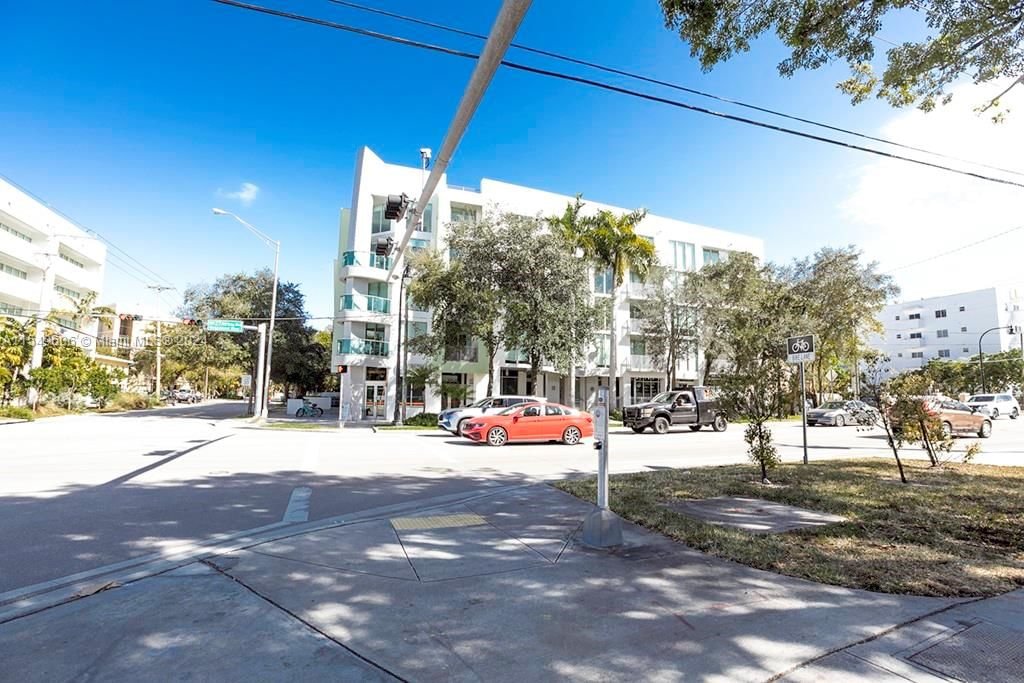 Real estate property located at 3001 27th Ave #308, Miami-Dade County, South Two Seven, Miami, FL