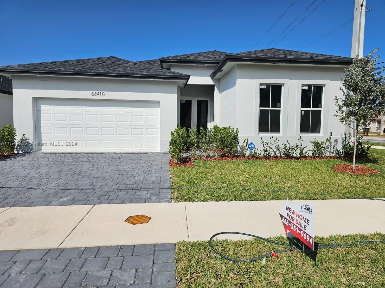 Real estate property located at 22570 125 AVE, Miami-Dade County, CHLOE'S ESTATES, Miami, FL