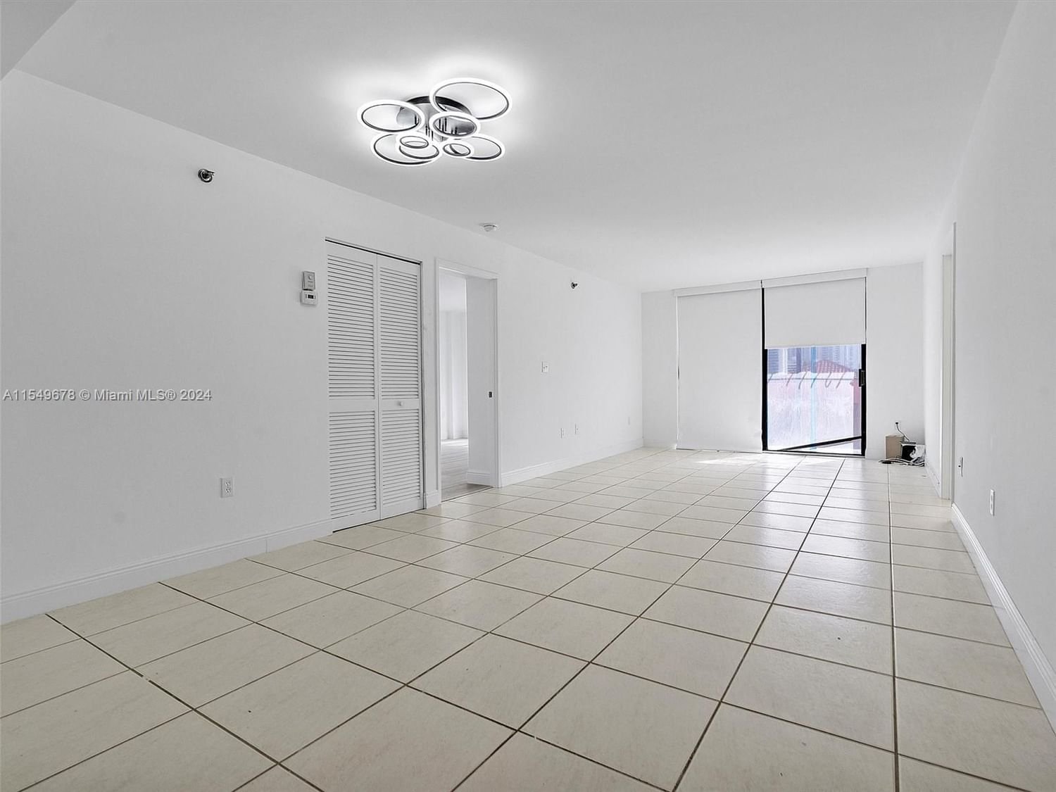 Real estate property located at 210 174th St #403, Miami-Dade County, WINSTON TOWERS 600 CONDO, Sunny Isles Beach, FL