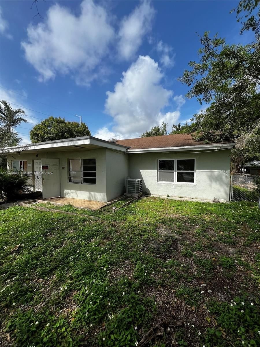 Real estate property located at 1425 131st St, Miami-Dade County, GREEN OAKS, North Miami, FL