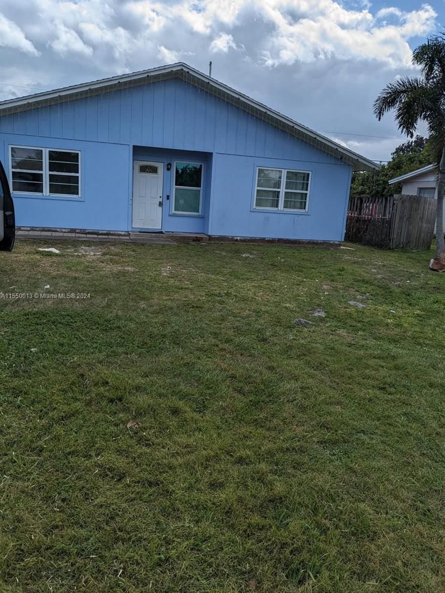 Real estate property located at 3286 Garden St, Martin County, GOLDEN GATE, Stuart, FL