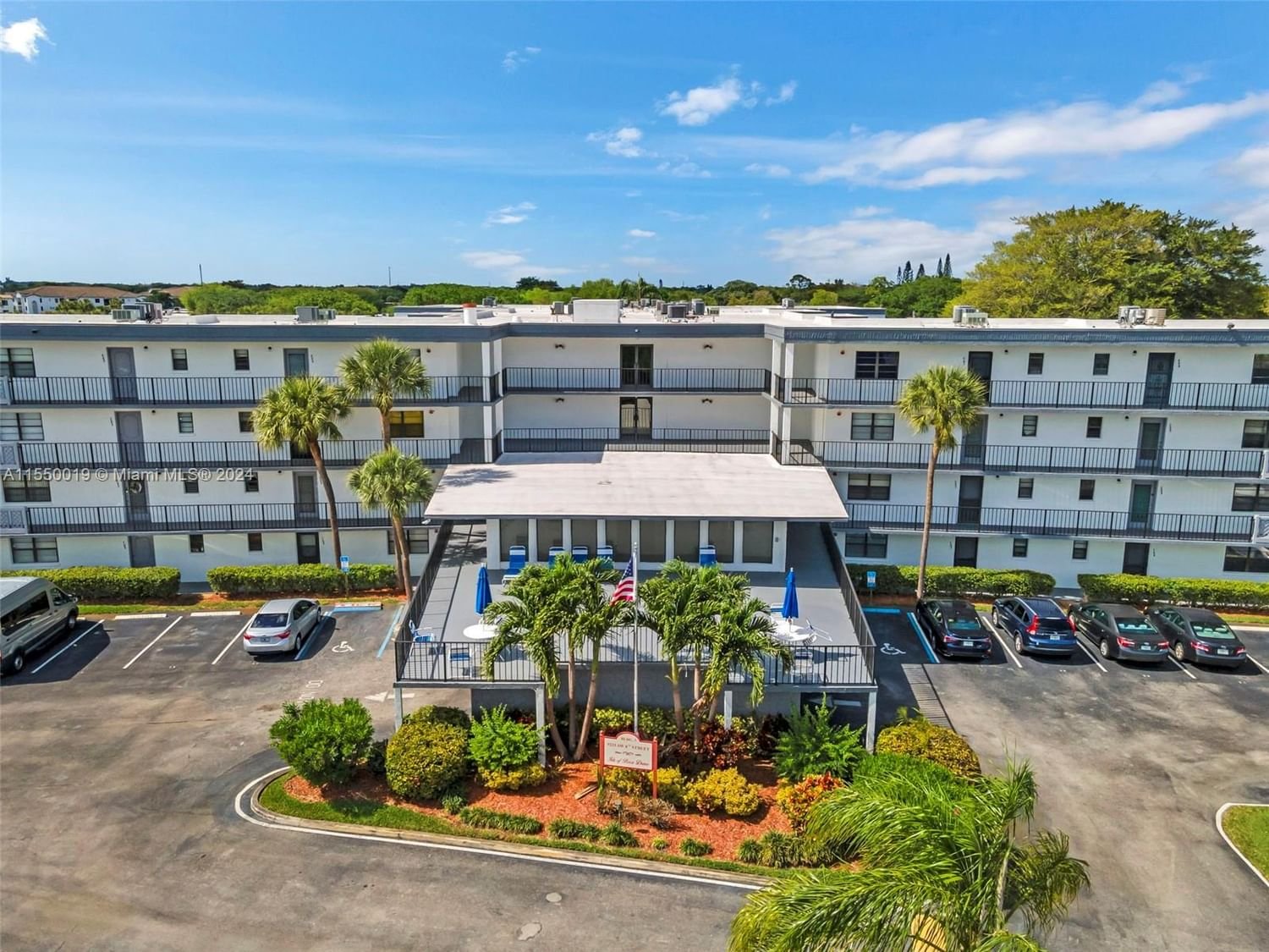 Real estate property located at 9233 8th St #407, Palm Beach County, ISLE OF SANDALFOOT CONDO, Boca Raton, FL