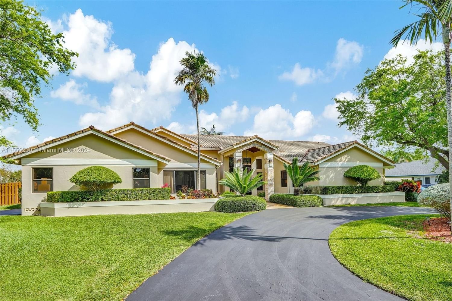 Real estate property located at 9991 127th Ter, Miami-Dade County, GRANADA WEST ESTATES 1ST, Miami, FL