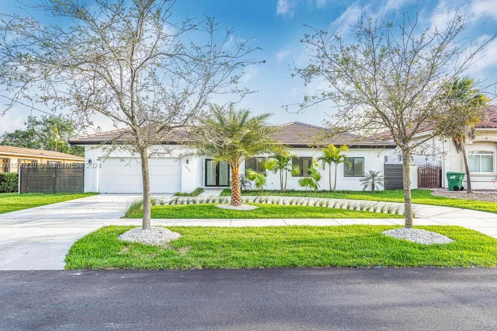 Real estate property located at 9870 213th St, Miami-Dade County, LINCOLN CITY SEC G, Cutler Bay, FL