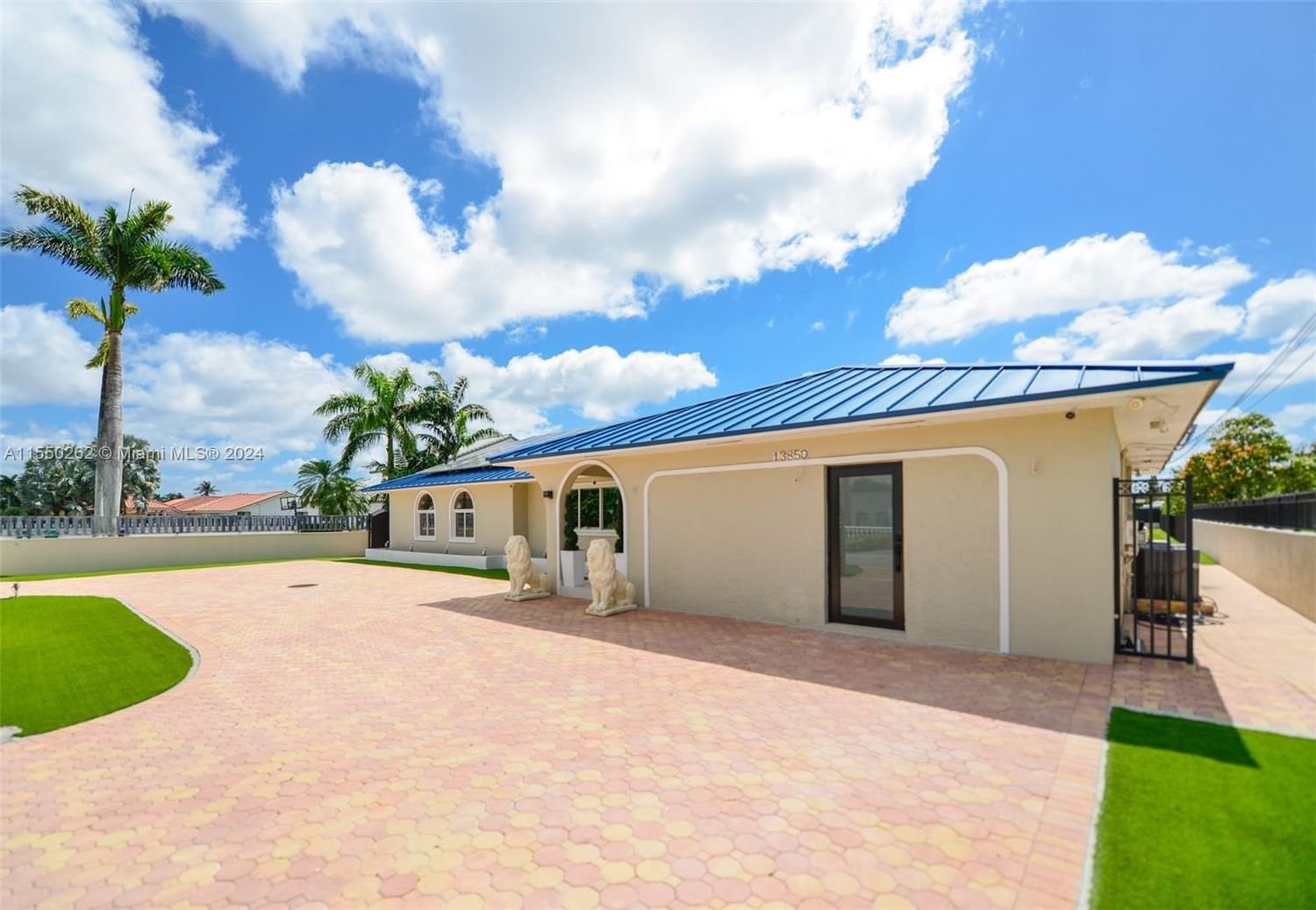 Real estate property located at 13850 30th St, Miami-Dade County, J G HEADS FARMS, Miami, FL