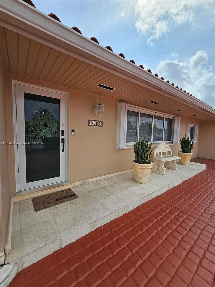 Real estate property located at 9630 47th St, Miami-Dade County, MILLER HEIGHTS SEC 3, Miami, FL