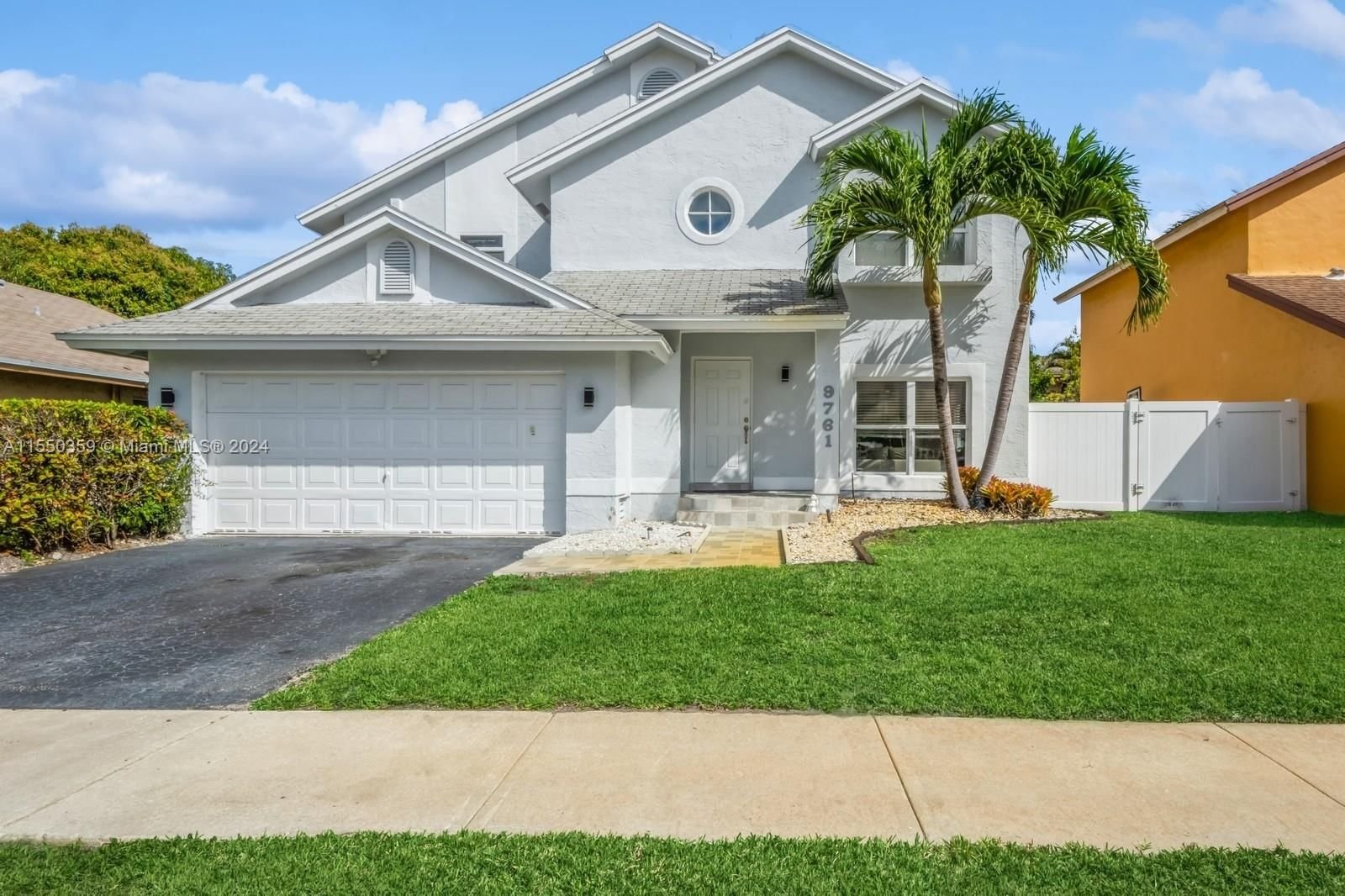 Real estate property located at 9761 9th Ct, Broward County, LAKESIDE SOUTH, Pembroke Pines, FL