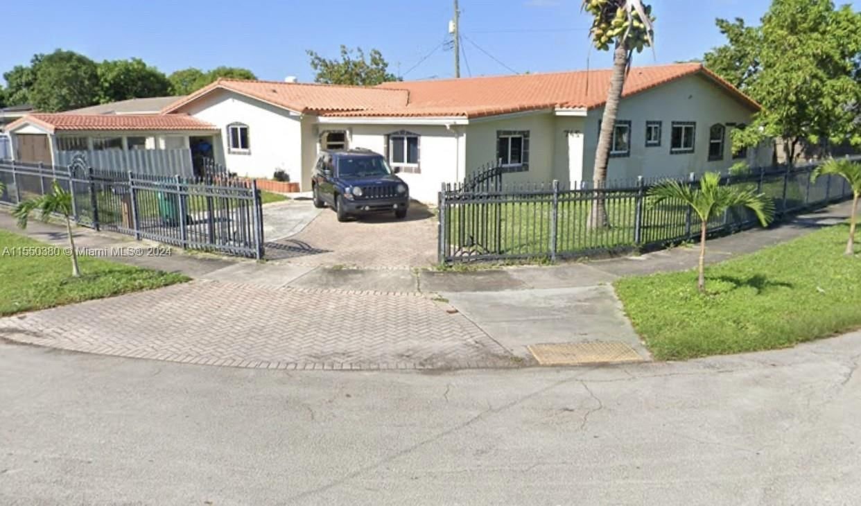 Real estate property located at , Miami-Dade County, HIGHLAND MANOR SEC 1, Miami, FL