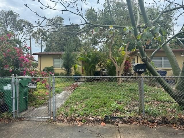 Real estate property located at 1550 206th St, Miami-Dade County, MURRAY HOMES, Miami, FL