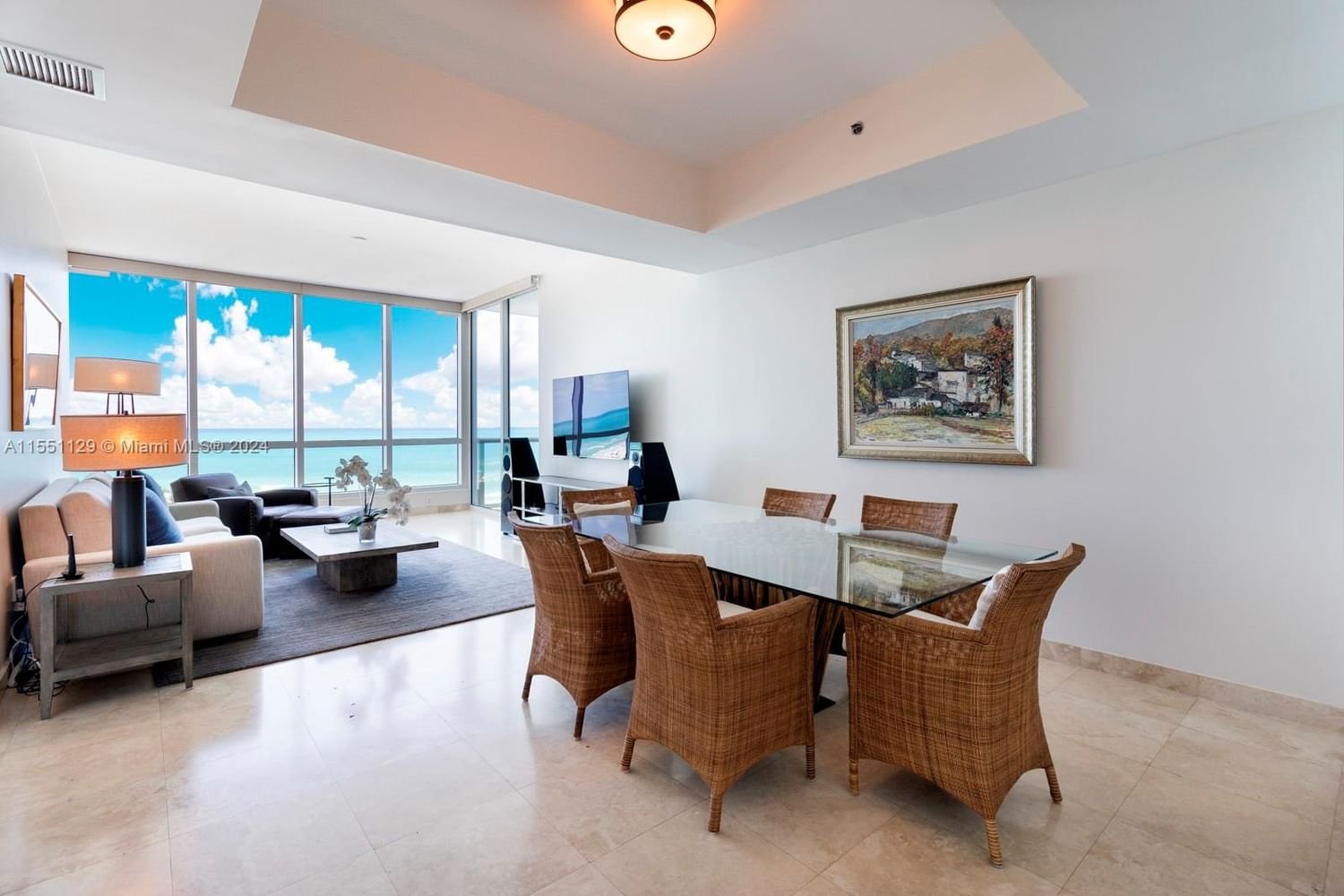 Real estate property located at 100 Pointe Dr #907, Miami-Dade County, Continuum South, Miami Beach, FL