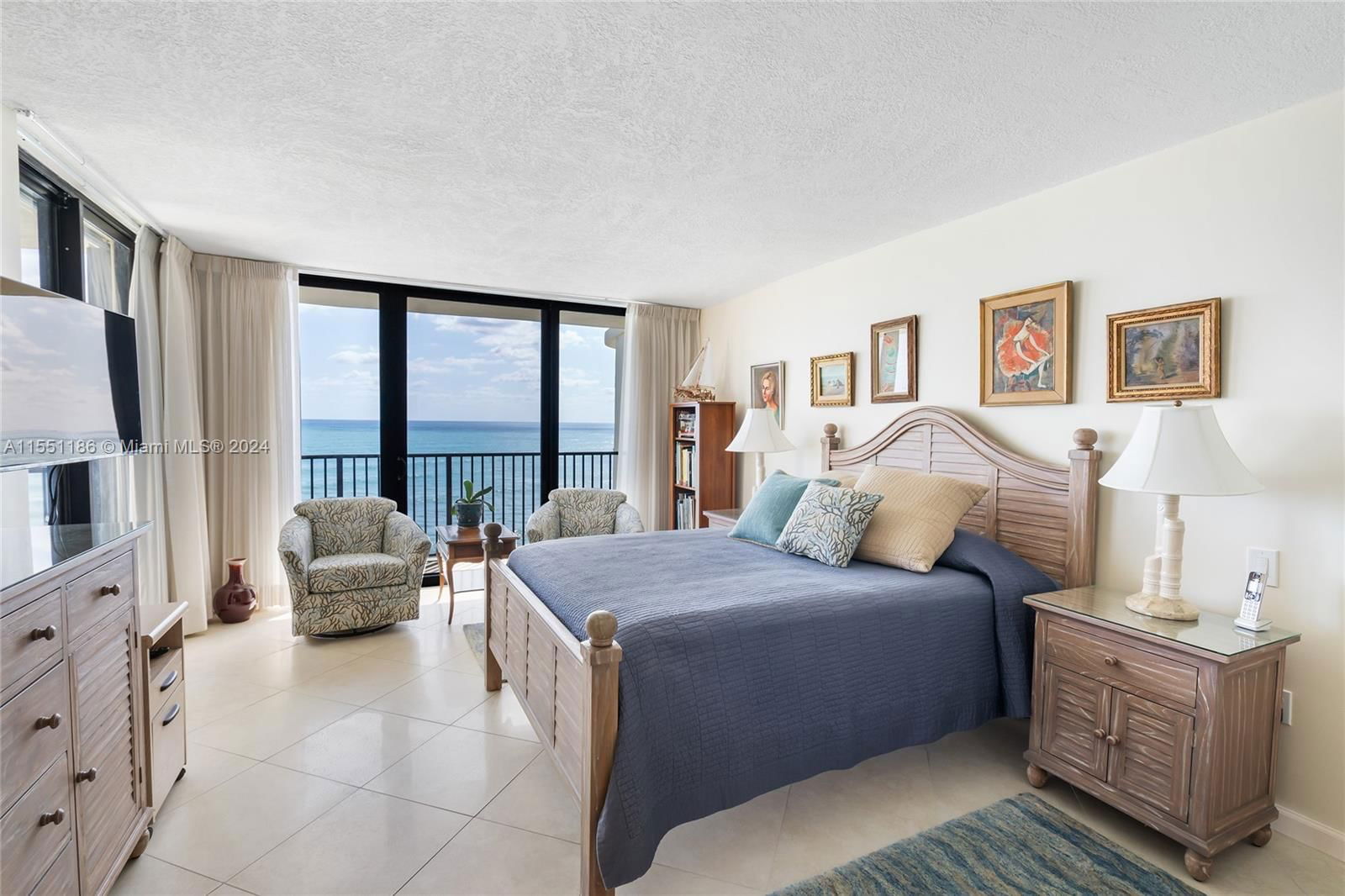 Real estate property located at 200 Beach Rd #801, Palm Beach, Ocean Towers Condo Apts, Tequesta, FL