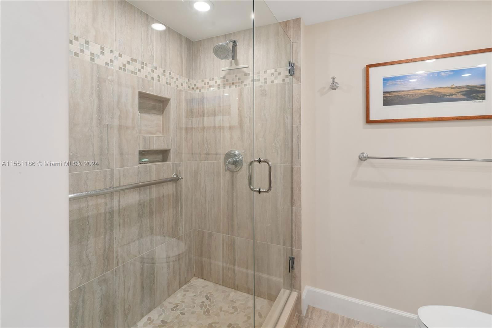 Real estate property located at 200 Beach Rd #801, Palm Beach, Ocean Towers Condo Apts, Tequesta, FL
