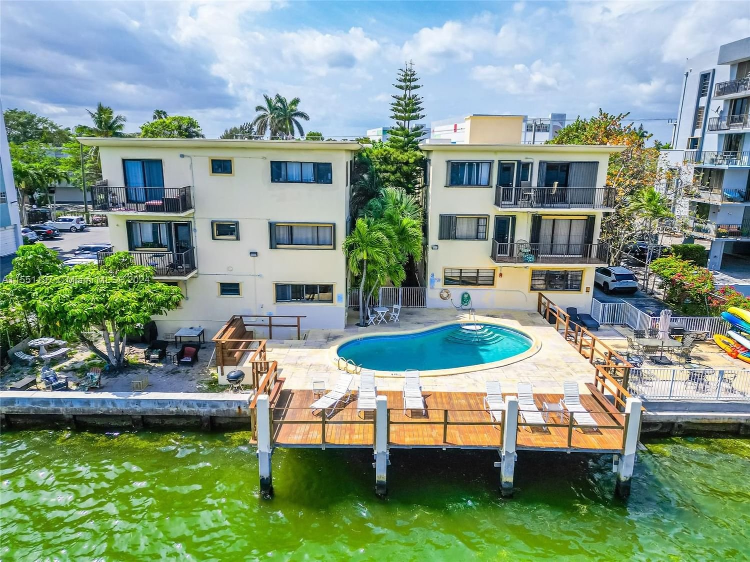 Real estate property located at 7845 Bayshore Ct #9, Miami-Dade County, TUDOR HOUSE CONDO, Miami, FL