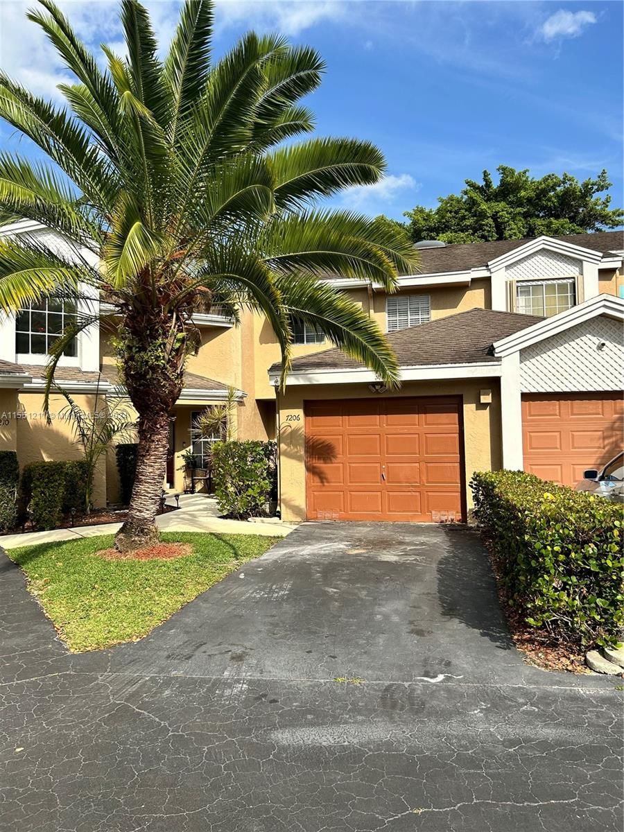 Real estate property located at 7206 Woodmont Way #7206, Broward, CYPRESS AT WOODMONT III, Tamarac, FL