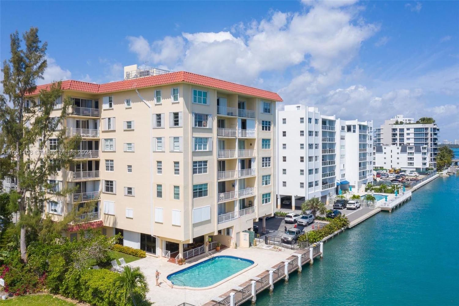Real estate property located at 9341 Bay Harbor Dr PH D, Miami-Dade County, GRANADA CONDOMINIUM, Bay Harbor Islands, FL
