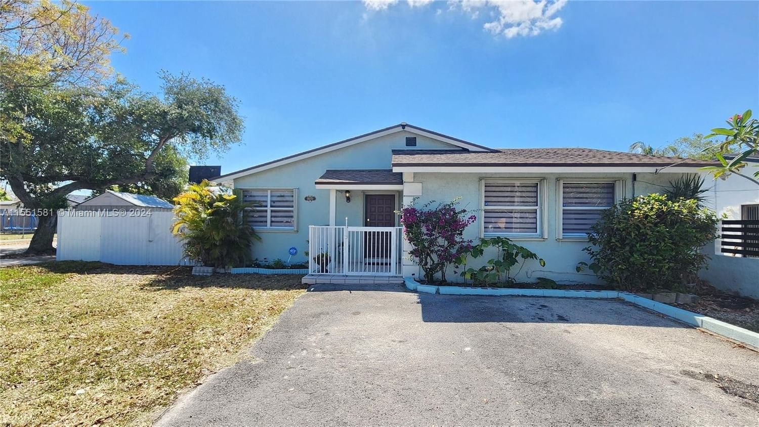 Real estate property located at 30270 162nd Ave, Miami-Dade County, PINE NEEDLES HOMES, Homestead, FL