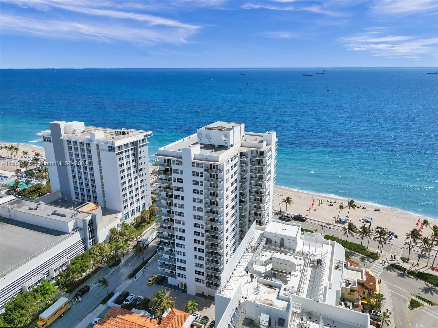Real estate property located at 209 Fort Lauderdale Beach Blvd #2E, Broward County, SEASONS CONDO, Fort Lauderdale, FL