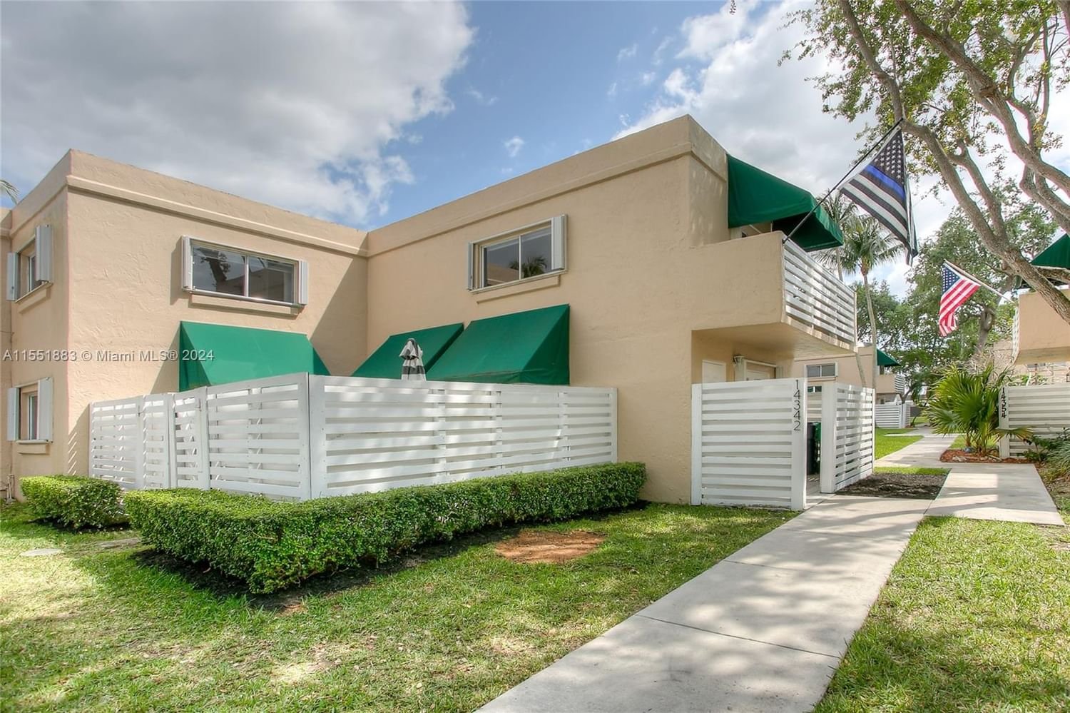 Real estate property located at 14342 98th Ter, Miami-Dade County, KENDALL CENTER, Miami, FL