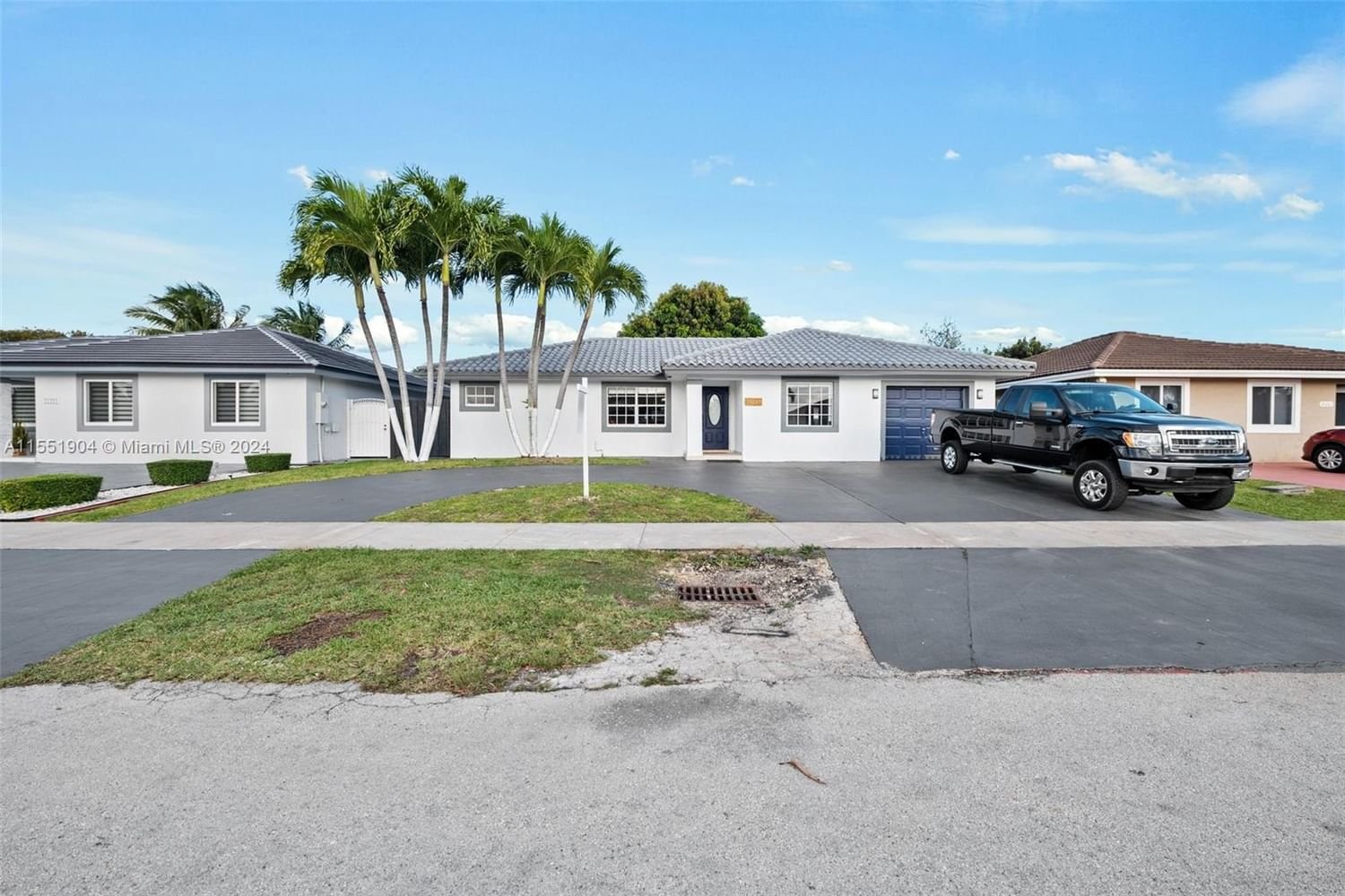 Real estate property located at 21241 125th Path, Miami-Dade County, SOUTH GATE SUBDIVISION, Miami, FL