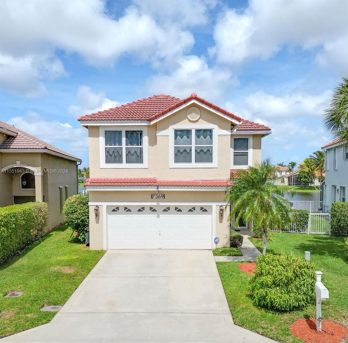 Real estate property located at 7369 Wescott Ter, Palm Beach County, LAKE CHARLESTON TR Y, Lake Worth, FL
