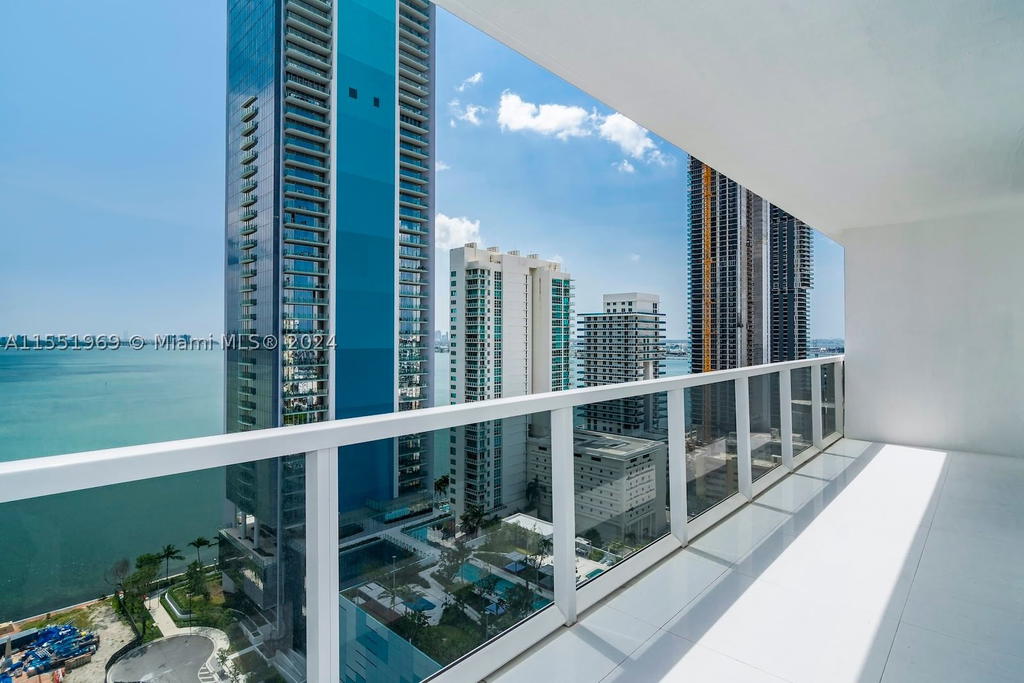 Real estate property located at 600 27 ST #2304, Miami-dade, Bay House, Miami, FL