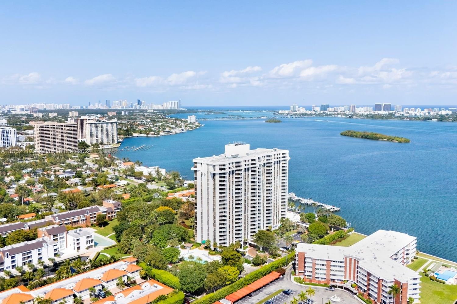 Real estate property located at 4000 Towerside Ter #709, Miami-Dade County, THE TOWERS OF QUAYSIDE CO, Miami, FL