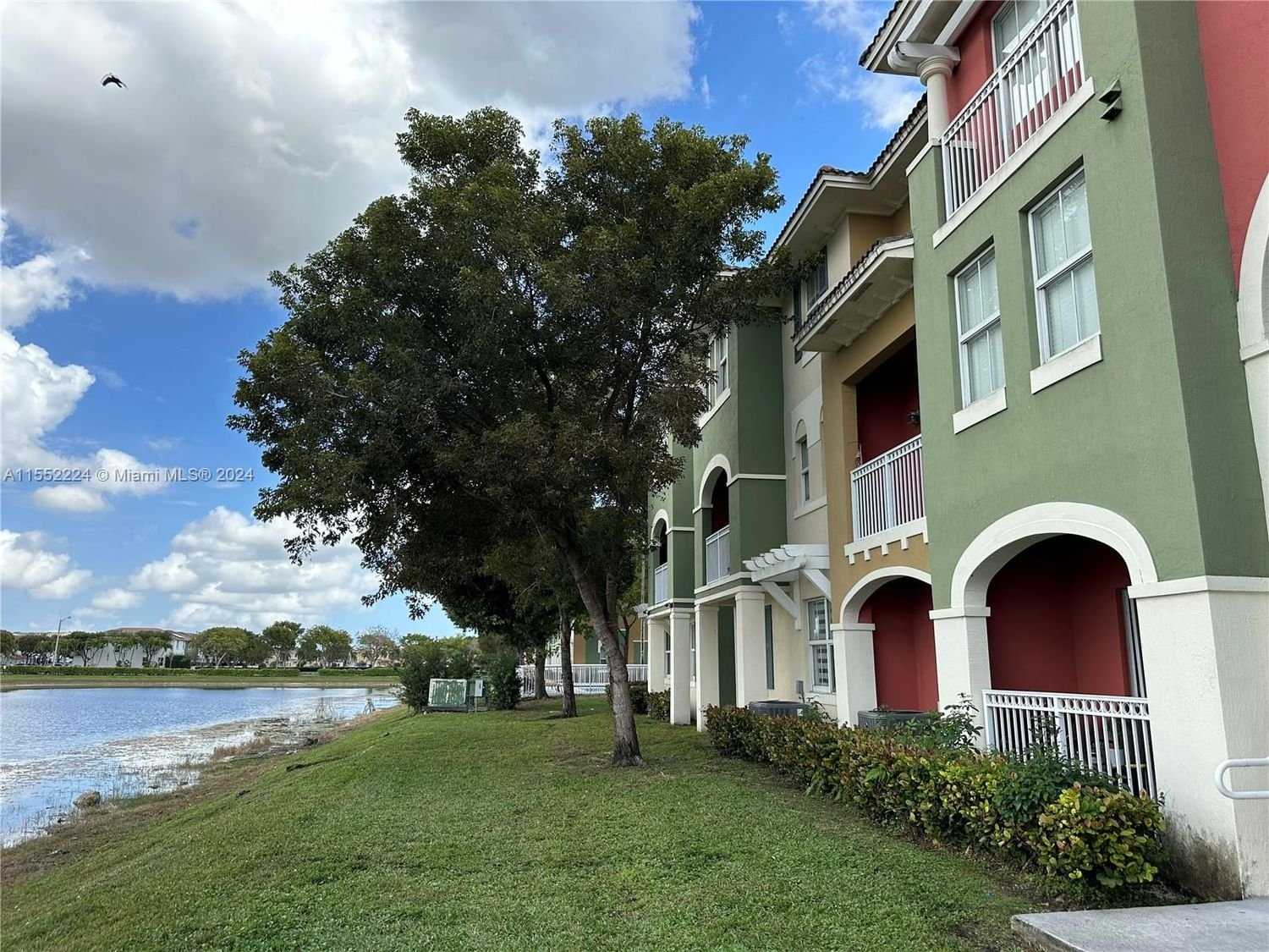 Real estate property located at 11001 83rd St #203, Miami-Dade County, PROMENADE SHORES AT DORAL, Doral, FL