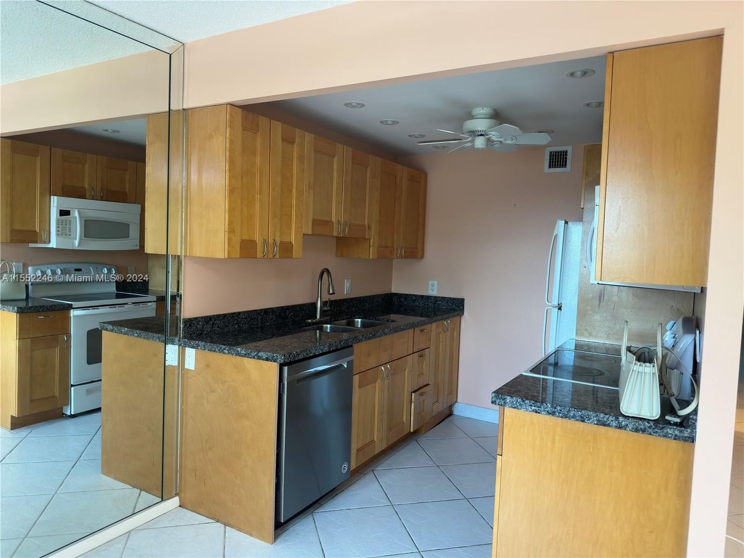 Real estate property located at 4015 Newport G #4015, Broward County, NEWPORT G CONDO, Deerfield Beach, FL