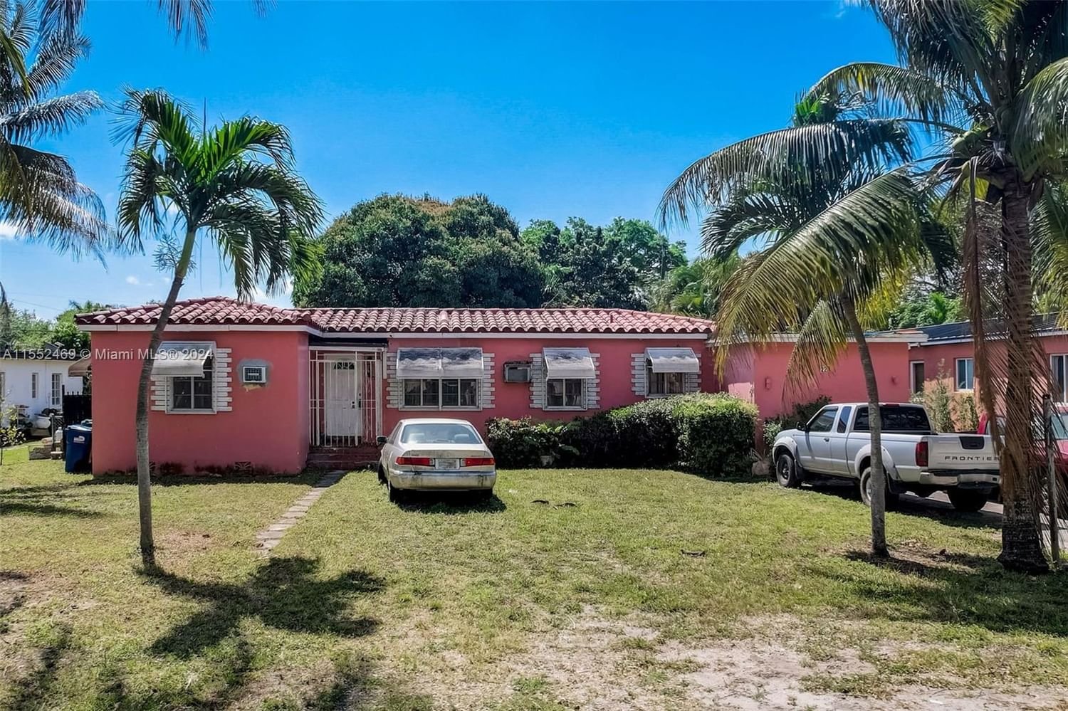 Real estate property located at 220 145th St, Miami-Dade County, BISCAYNE GARDENS SEC E PA, Miami, FL