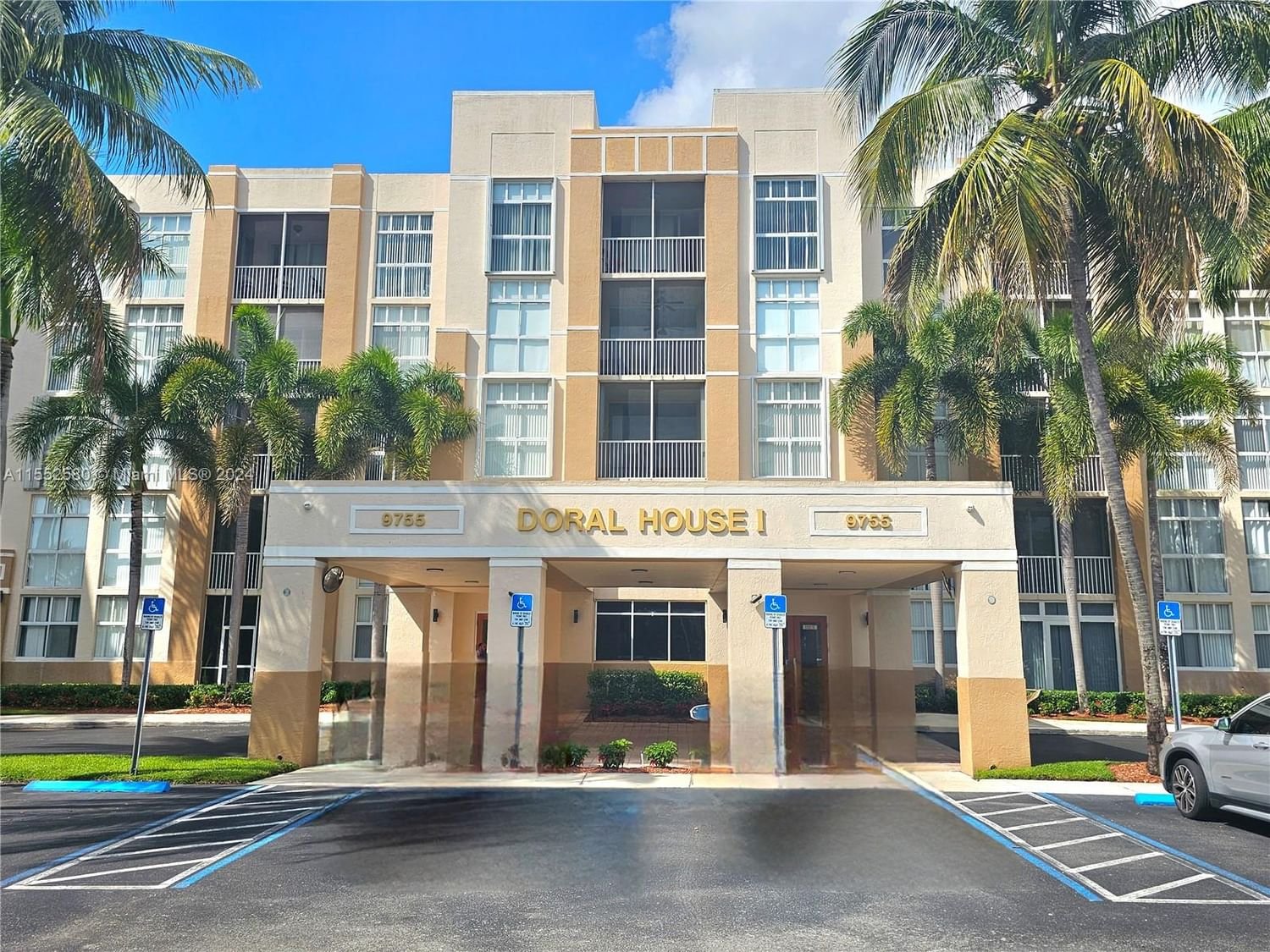 Real estate property located at 9755 52nd St #306, Miami-Dade County, DORAL HOUSE CONDO NO 1, Doral, FL
