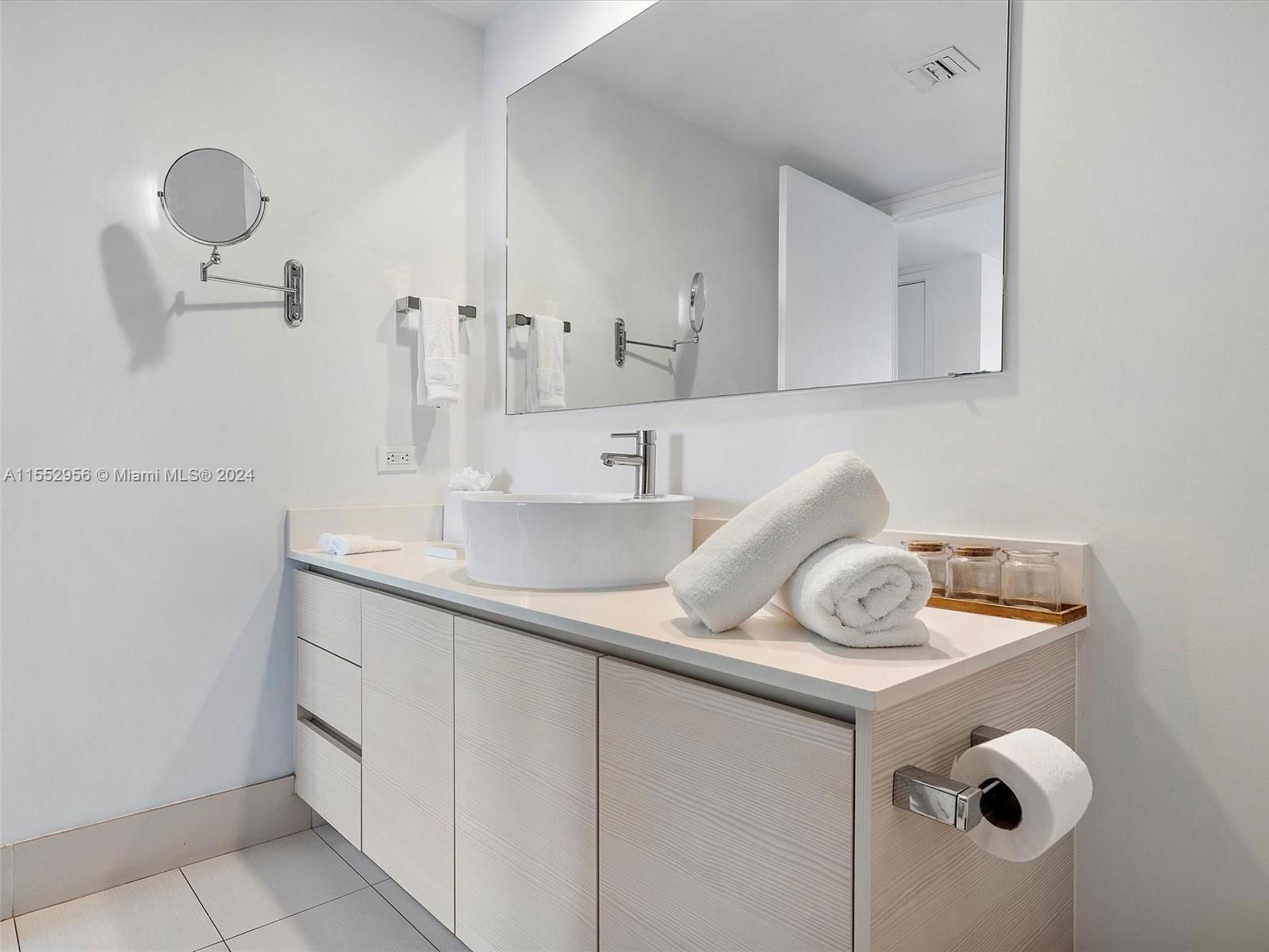 Real estate property located at 2602 Hallandale Beach Blvd R2906, Broward, Beachwalk Condominium, Hallandale Beach, FL
