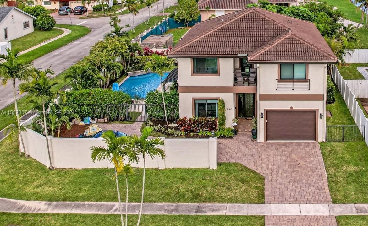 Real estate property located at 4850 73rd Ave, Broward County, BOULEVARD WOODS NORTH, Lauderhill, FL