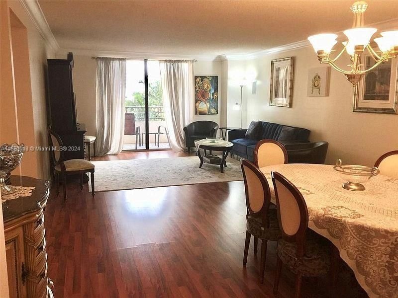 Real estate property located at 2500 Parkview Dr #517, Broward County, OLYMPUS CONDO PHASE, Hallandale Beach, FL