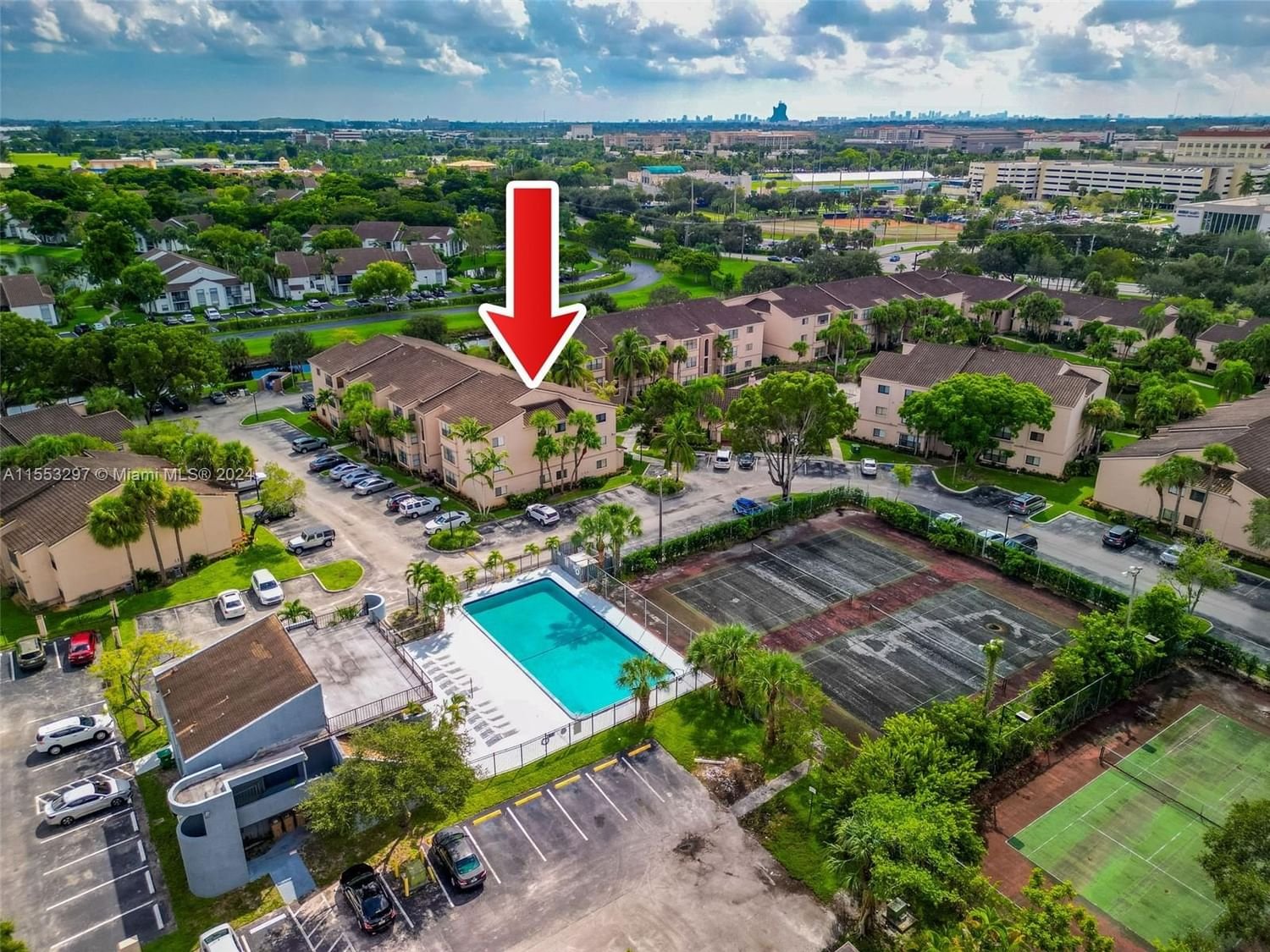 Real estate property located at 2846 University Dr #4106, Broward County, SUNDANCE AT DAVIE CONDO, Davie, FL
