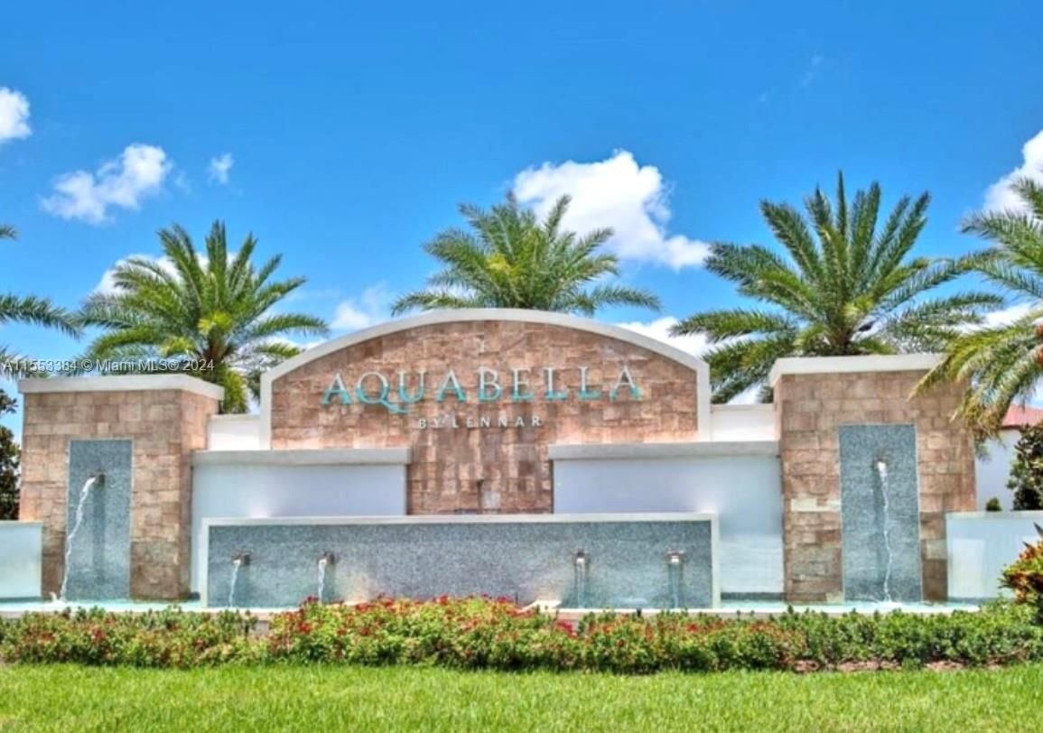 Real estate property located at 11084 32nd Ln, Miami-Dade County, AQUABELLA NORTH REPLAT, Hialeah, FL
