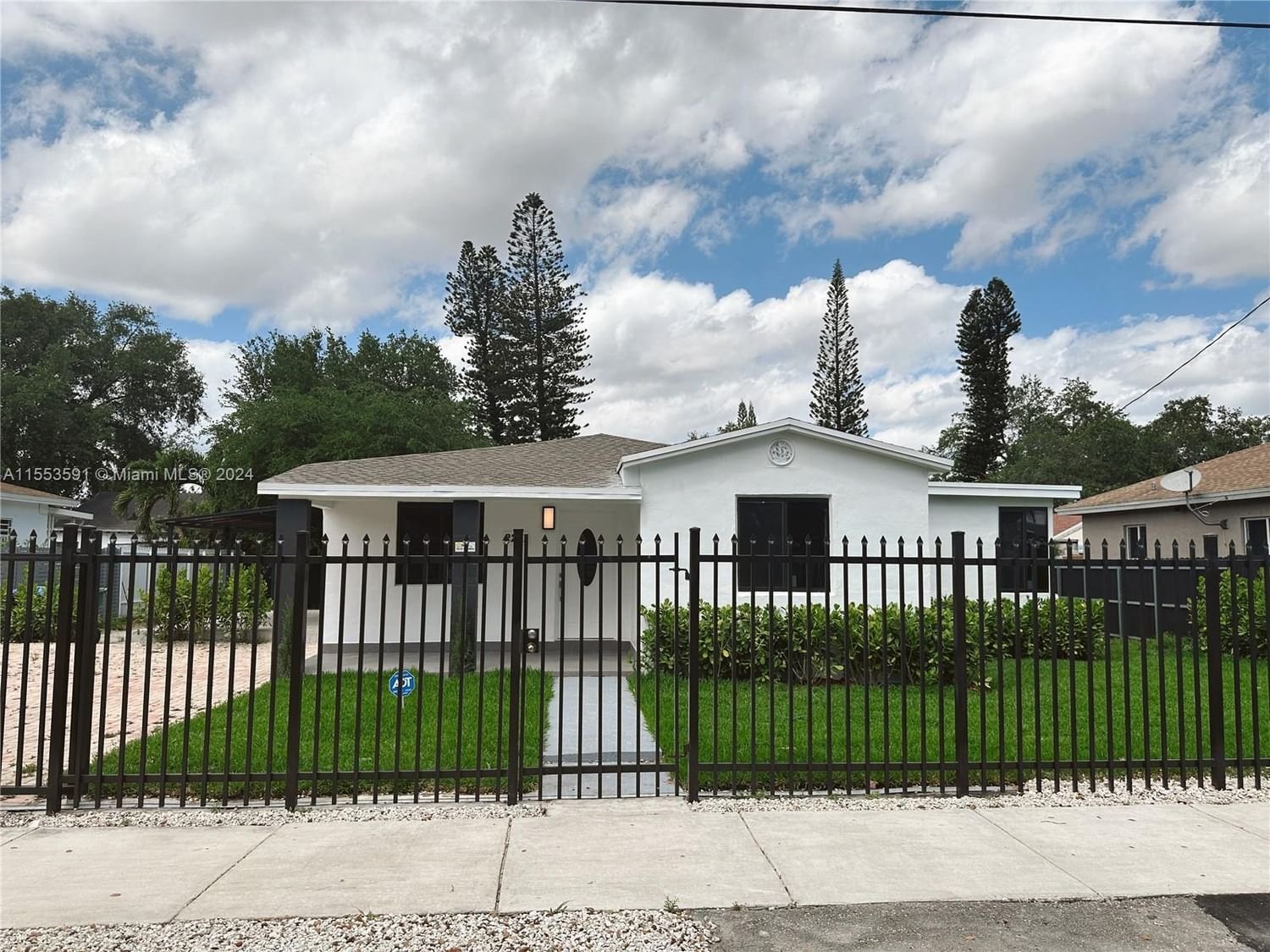 Real estate property located at 2251 91st St, Miami-Dade County, WEST LITTLE RIVER TRACK N, Miami, FL