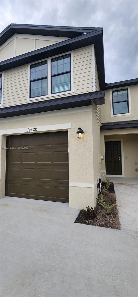 Real estate property located at 14220 Oviedo Pl, Lee County, Portico, Fort Myers, FL