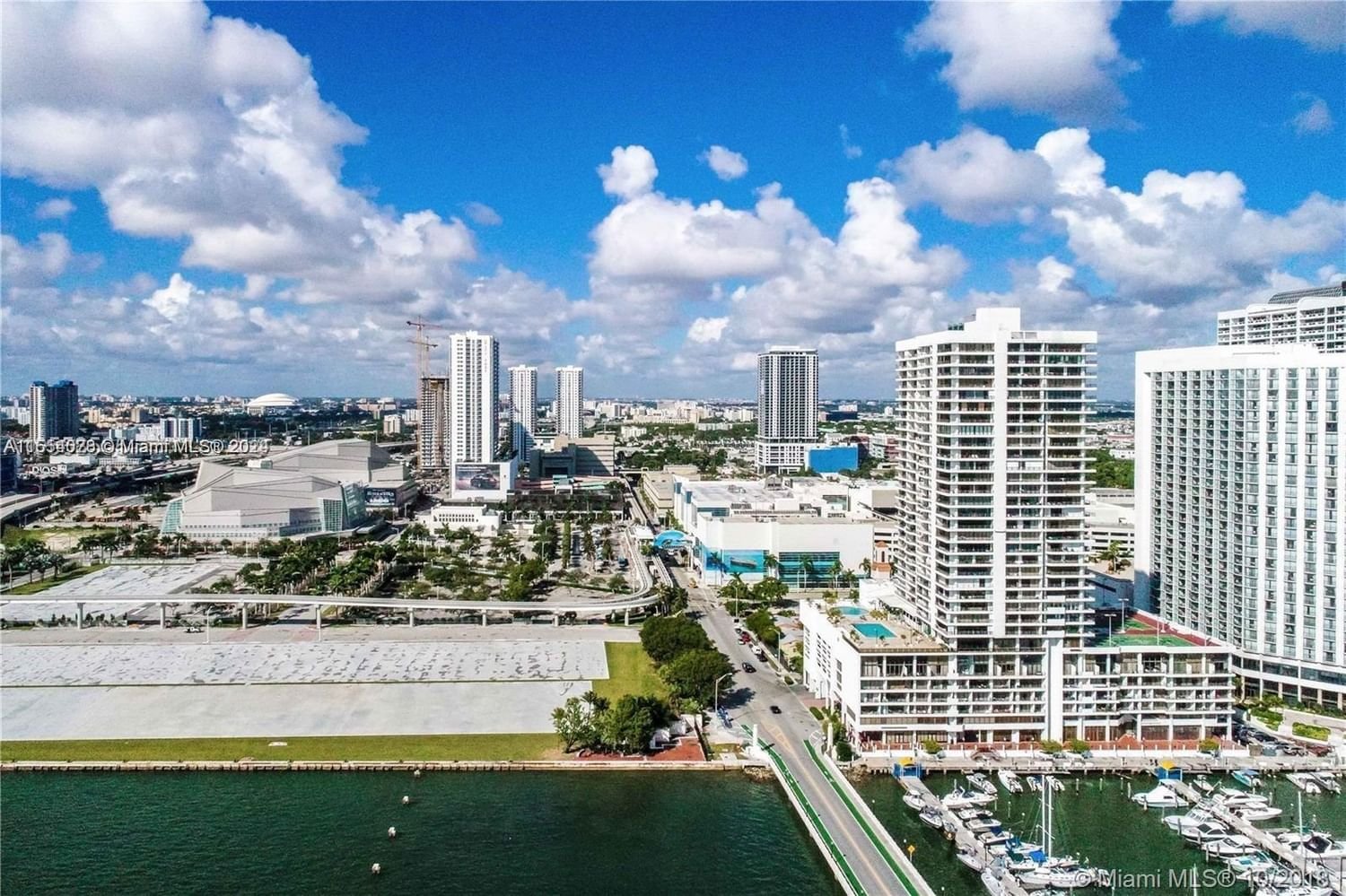 Real estate property located at 555 15th St #15F, Miami-Dade County, VENETIA CONDO, Miami, FL