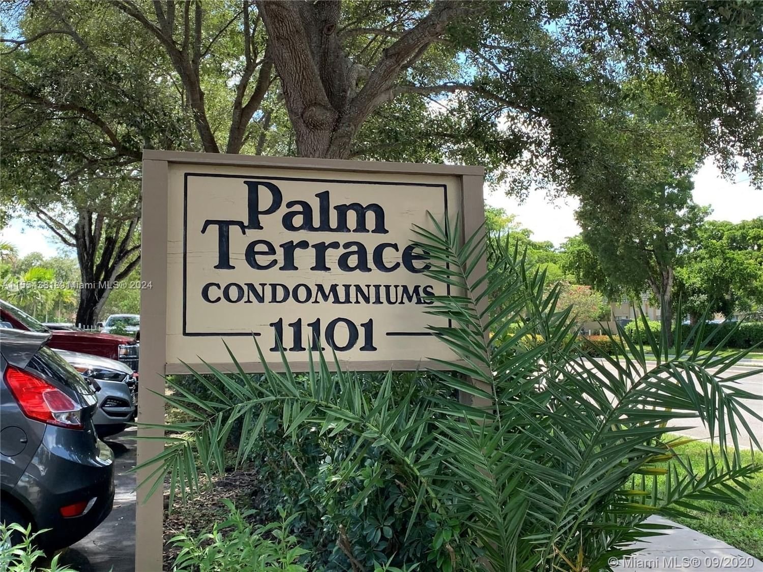 Real estate property located at 11101 Royal Palm Blvd #201, Broward County, PALM TERRACE CONDO, Coral Springs, FL