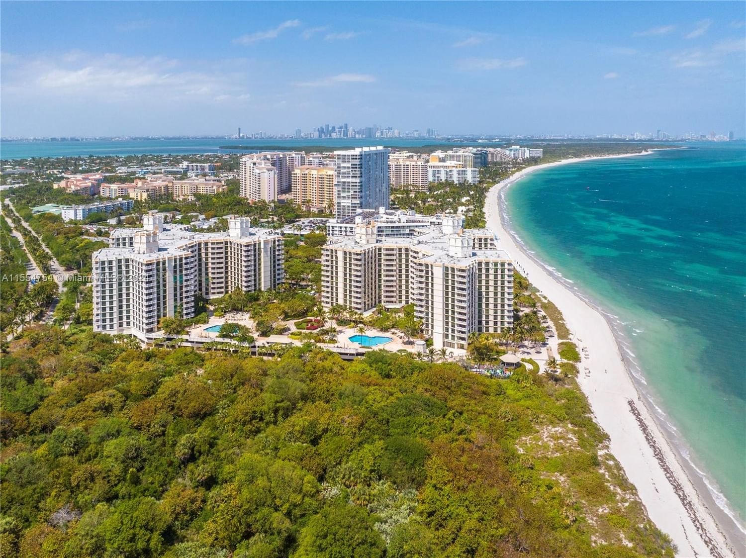 Real estate property located at 1121 Crandon Blvd E306, Miami-Dade County, TOWERS OF KEY BISCAYNE CO, Key Biscayne, FL