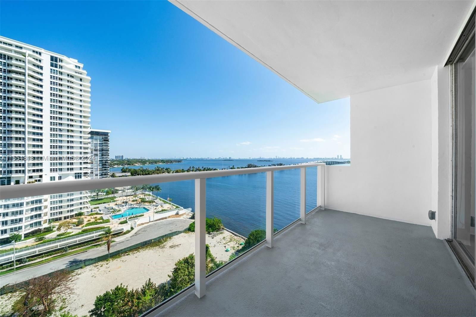 Real estate property located at 3301 5th AVE #1212, Miami-Dade, BAY PARK TOWERS CONDO, Miami, FL