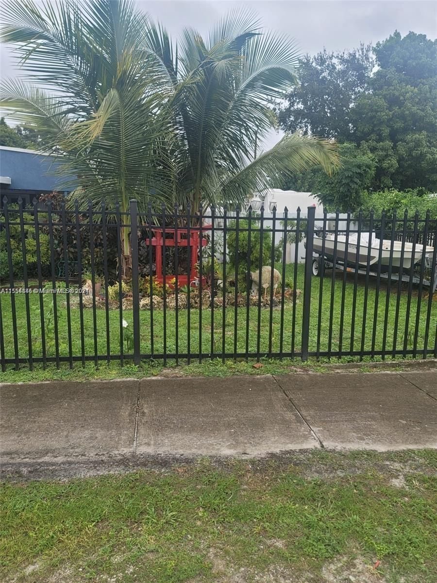 Real estate property located at 1131 140th Ter, Miami-Dade County, HYDE PARK MANOR, Miami, FL