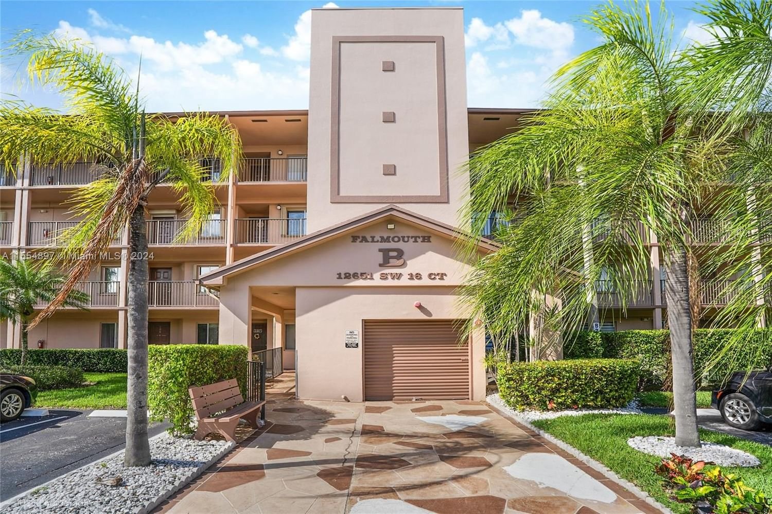 Real estate property located at 12651 16th Ct #208B, Broward County, CENTURY VILLAGE, Pembroke Pines, FL