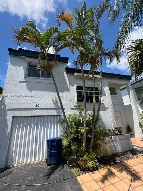 Real estate property located at 201 212th St, Miami-Dade County, SAN SIMEON HOMES, Miami, FL