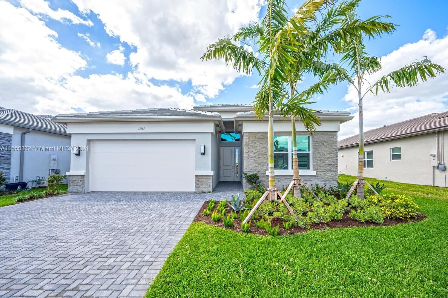 Real estate property located at 12363 Purple Ficus Way, Collier County, Valencia Trails, Naples, FL