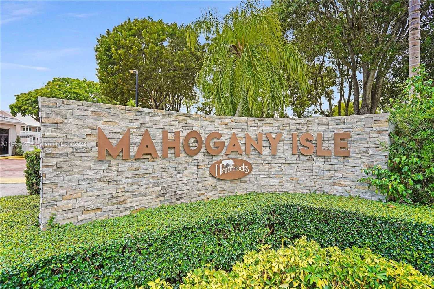 Real estate property located at 10521 Mahogany Key Cir #207, Miami-Dade County, MAHOGANY KEY CONDO #7, Miami, FL