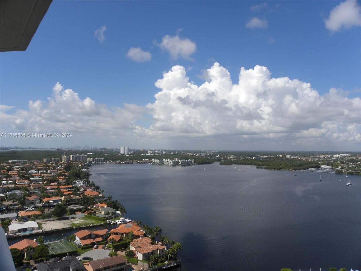 Real estate property located at 1000 Island Blvd #2711, Miami-Dade, 1000 ISL BLVD WILLIAMS IS, Aventura, FL