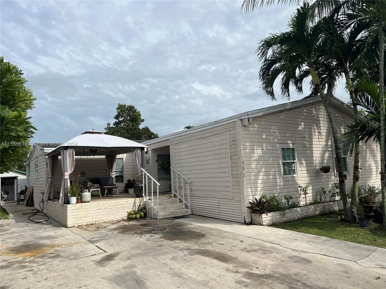 Real estate property located at 19800 180th Ave Lot 483, Miami-Dade County, AMERICANA VILLAGE CONDO, Miami, FL